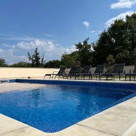 Luna Villa Gostinjac